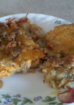 A picture of Turkey cheeseburger casserole.