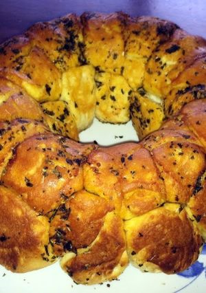 A picture of Irvixen's Smoky Herb Monkey Bread.