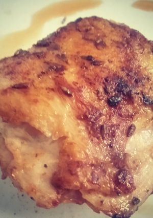 A picture of Lemon lavender chicken thighs.