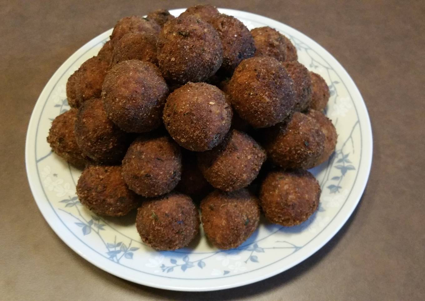 Sauerkraut Balls (makes about 30 balls)