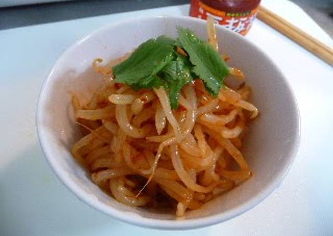 Spicy, Delicious Bean Sprouts