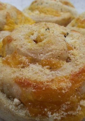 A picture of Pinwheel cheese buns.