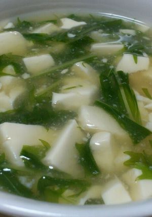 A picture of Thick Tofu and Mizuna Soup.