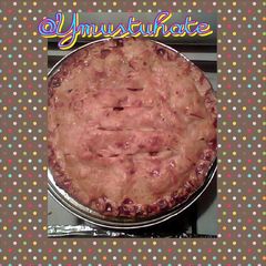 A picture of YMUSTUHATE my carmel apple pie.