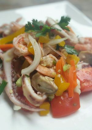 A picture of Yum Woon Sen / Vermicelli and Seafood Spicy Salad.