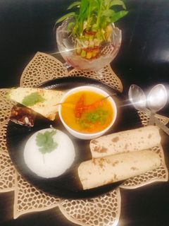 A picture of Bengali style masoor daal Tadka 😋😋.