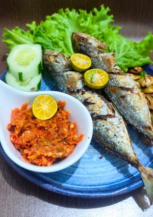 Foto resep Ikan kembung goreng sambal terasi
