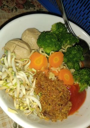 Foto resep Mie kuah pelangi