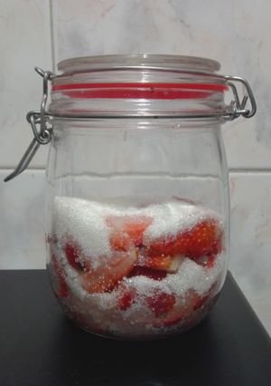 Una foto de Jarabe de Fresa Casero