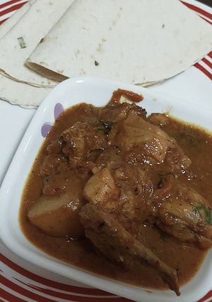 সিম্পল চিকেন কারি(simple chicken curry recipe in Bengali) রেসিপির প্রধান ছবি