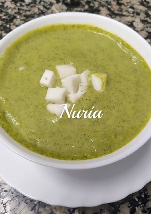 Foto principal de Crema fría de calabacín y yogurt