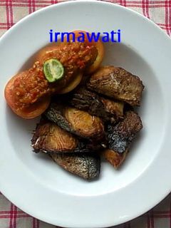 Foto resep Ikan Asap Sambal Terasi (Penyetan Suroboyoan)