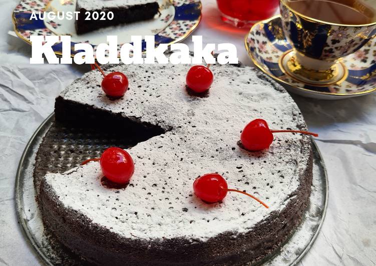 Resep Kladdkaka (Swedish Chocolate Cake) yang Lezat