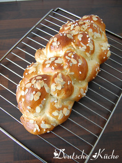 A picture of Hefezopf (German Bread).