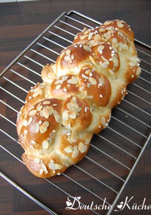 A picture of Hefezopf (German Bread).