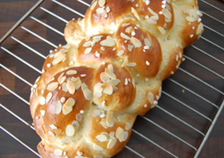 Simple Way to Prepare Perfect Hefezopf (German Bread)