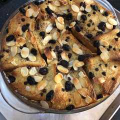 รูปของ Apple Bread Pudding