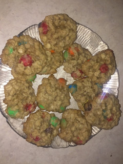 A picture of Oatmeal M&M cookies.