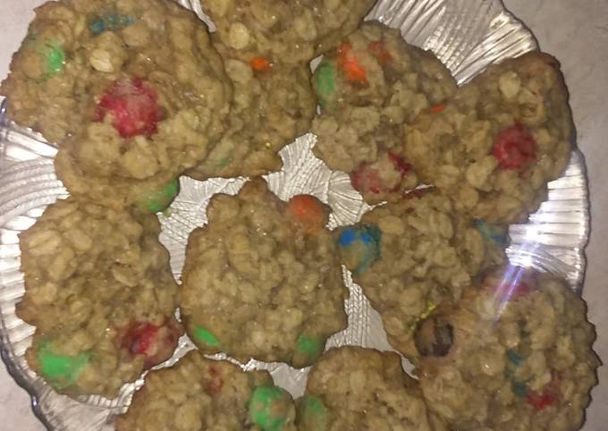 Secret to Chef Crunchy Oatmeal M&M cookies