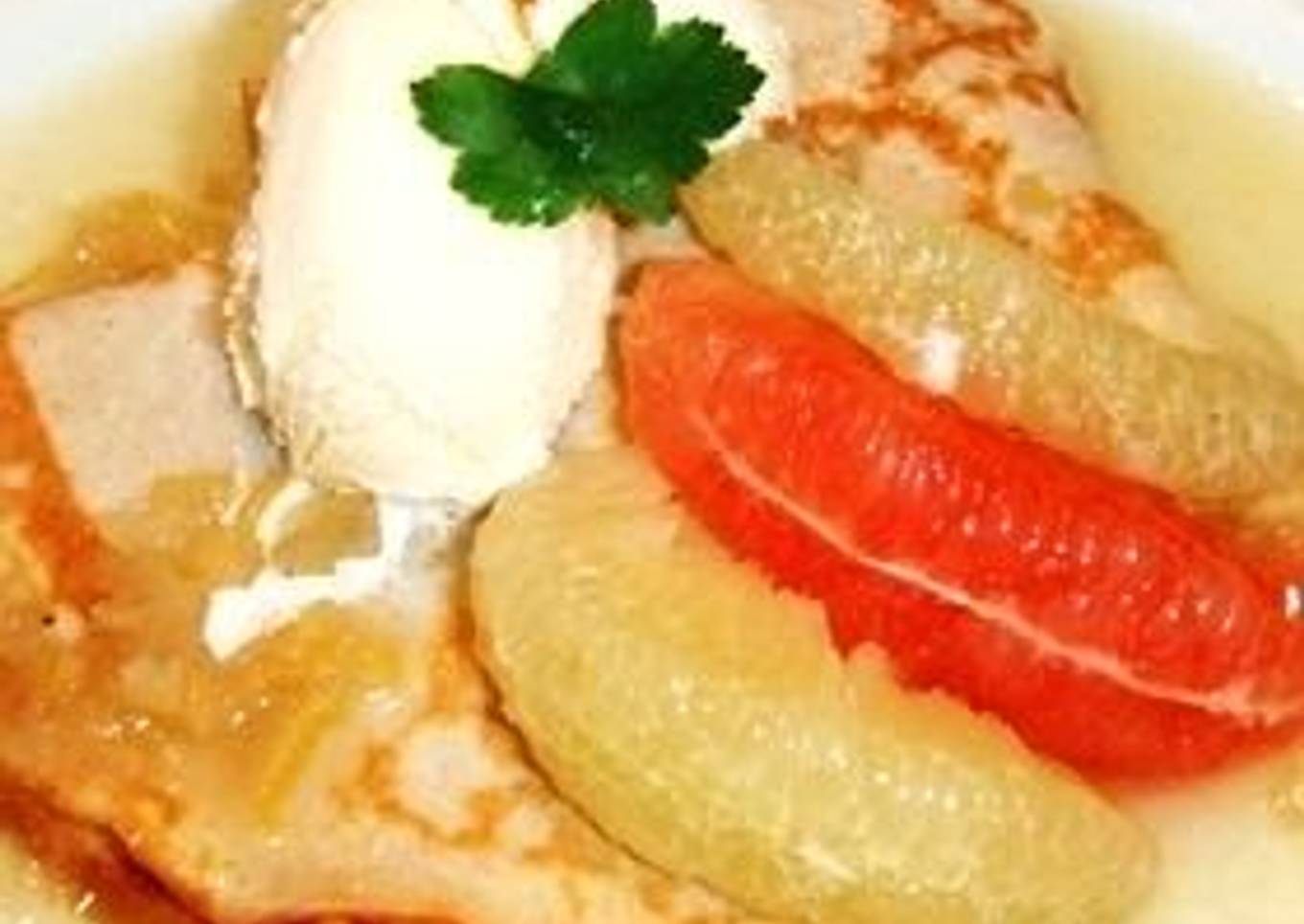 Fancy Home Cooking Crepes with Grapefruits