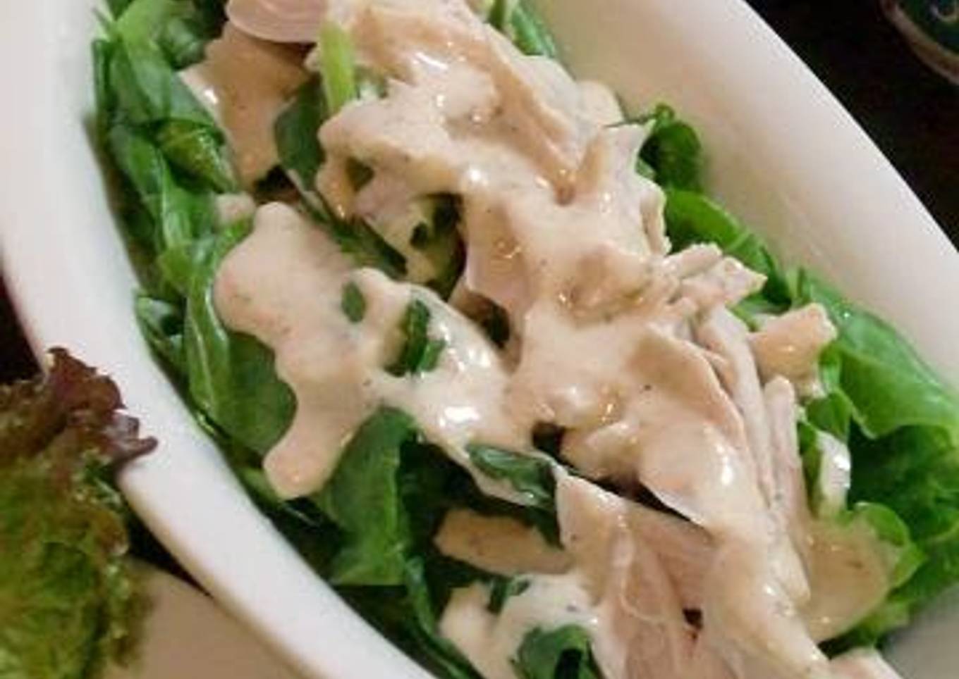 Miso mayonnaise salad with cabbage and wet chicken