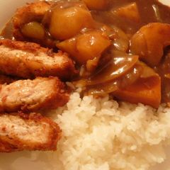 A picture of Filling Pork Cutlet Curry.