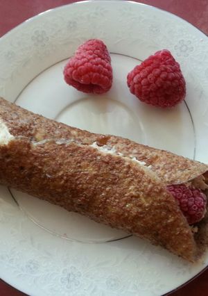 A picture of Banana Cannoli.