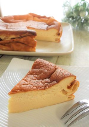 A picture of Yogurt & Rice Flour Soft Soufflé Cheesecake.