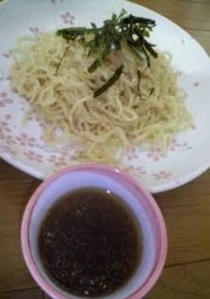 A picture of Cold Ramen Noodles.