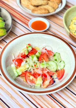 Hình của món Salad Dưa Leo Cà Chua.