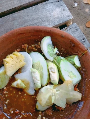 Langkah Gampang Membuat Resep Rujak petis yang  Bikin Ketagihan Anti Ribet, Uenak Banget