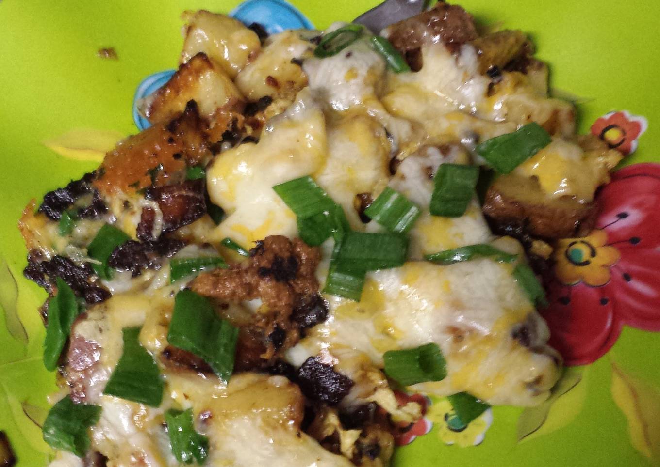 Super scrumptious potatoes,bacon cheesy egg skillet