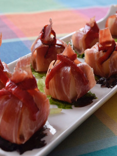 Una foto de Melón con jamón, regalitos
