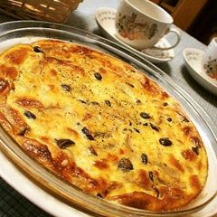 Easy Shimeji Mushroom & Bacon Quiche A picture of Easy Shimeji Mushroom & Bacon Quiche.