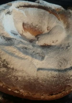 Una foto de Ensaimada con crema pastelera 🤗