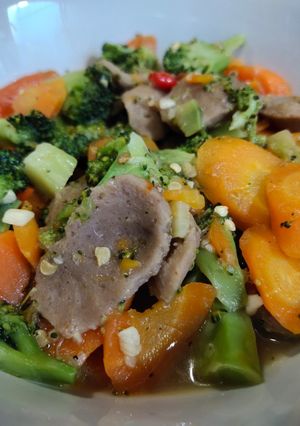 Foto resep Tumis brokoli,wortel,bakso
