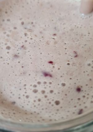 صورة لوصفة سموذي كرز صحي ولذيذ 🧋🍒🍌🍯