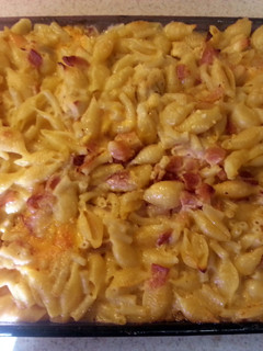 A picture of Chicken-Bacon Mac and Cheese.