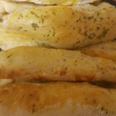 A picture of Garlic Breadsticks.