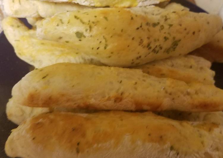 Recipe of Any-night-of-the-week Garlic Breadsticks