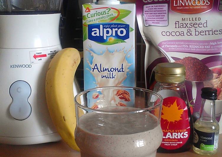 Vickys Banana & Almond (Or not!) Smoothie, GF DF EF SF NF