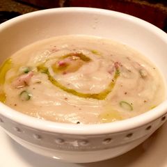 A picture of Cauliflower Soup.