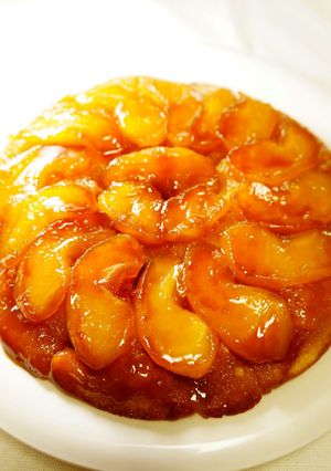A picture of Apple Cake Made with Pancake Mix in a Frying Pan (Version 2).