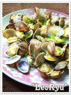 A picture of A Fisherman's Dish: Butter Steamed Manila Clams.