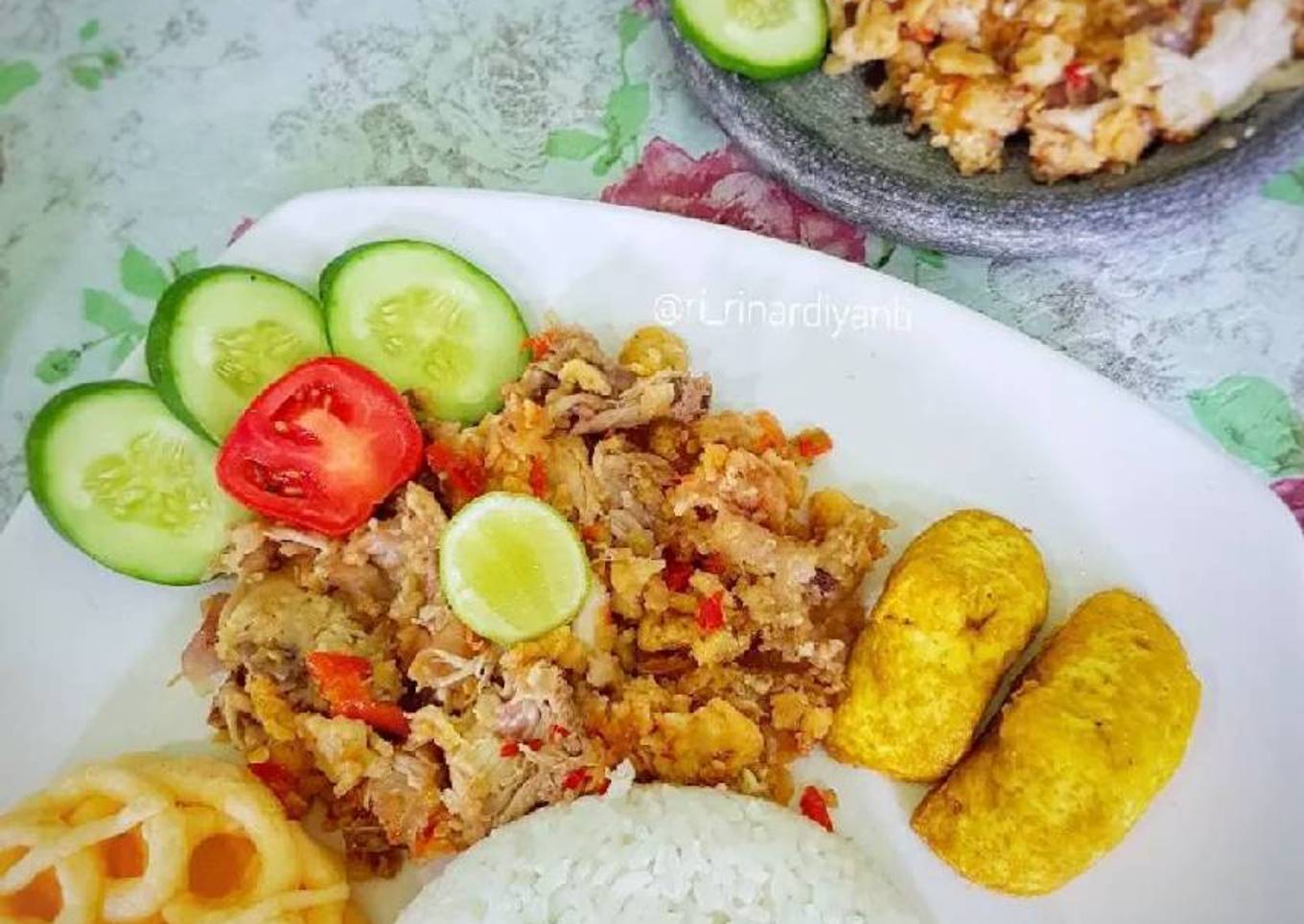53. Ayam Geprek ala Rumahan