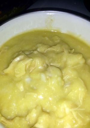 A picture of Slow	Cooker chicken and dumplings.