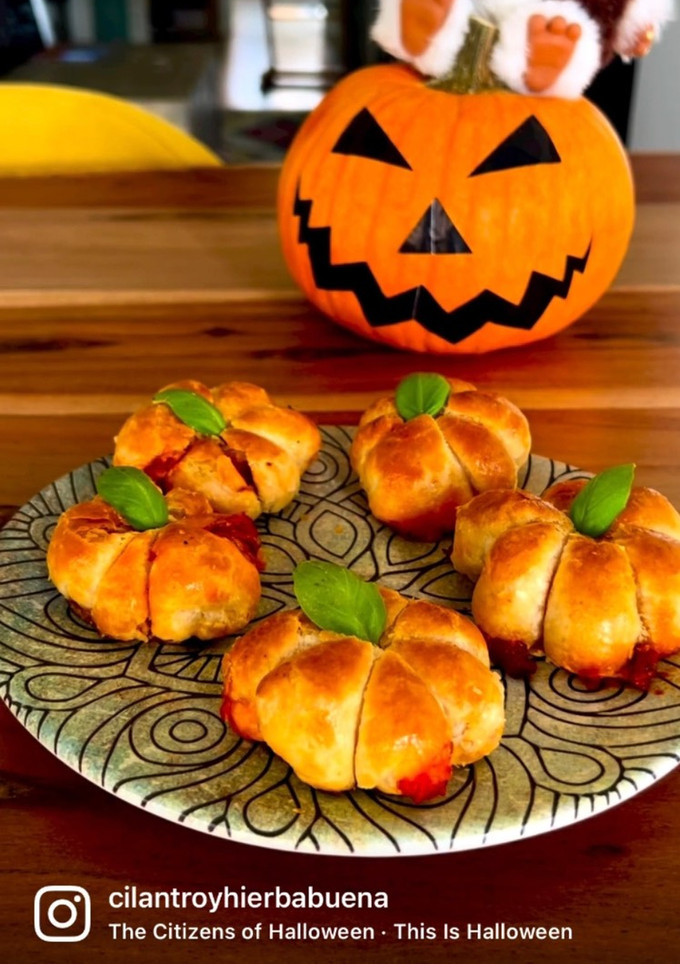 Una foto de Calabazas de Hojaldre 🎃 Receta de Halloween