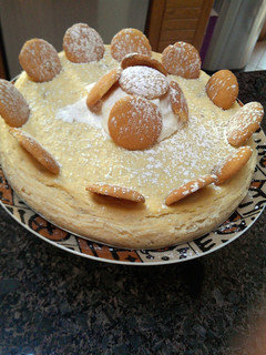 A picture of Banana Cream Cheesecake.