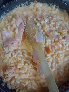 Una foto de Ensalada de codito #miversion🤩🤩