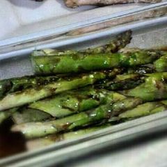 A picture of Grilled Asparagus in Balsamic sauce.